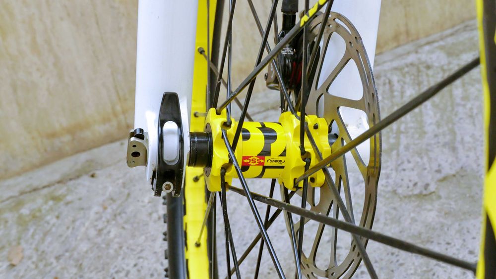 YT Capra CF Pro Race, 27.5 М, BOS Deville 170 ход, 1x 11 SRAM XO1