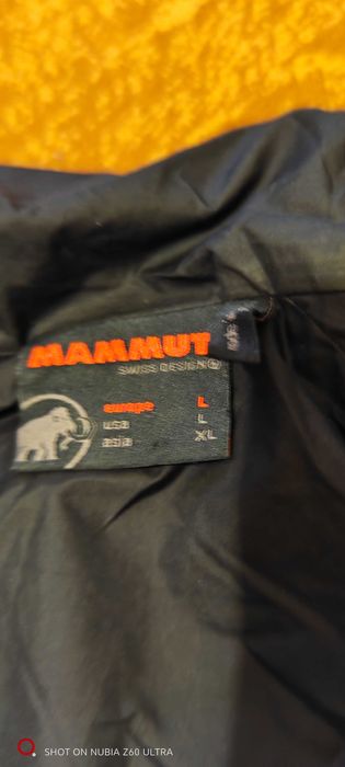 Vând Geaca mammut L