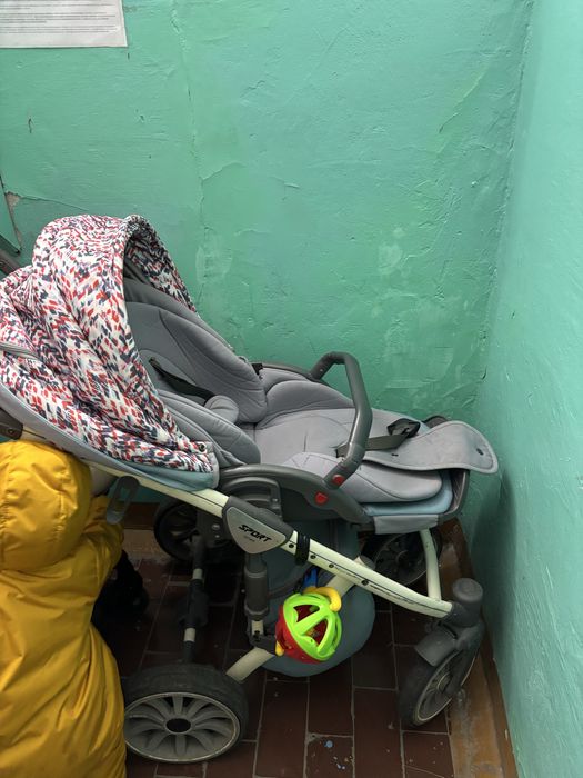 Продам коляску Анекс спорт 3 в 1