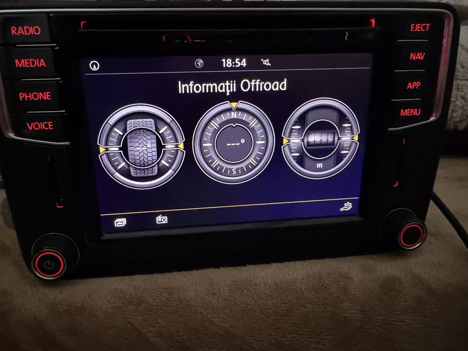 Vând navigație originală Volkswagen MIB2 2020 Harti 2026 Carplay / AA