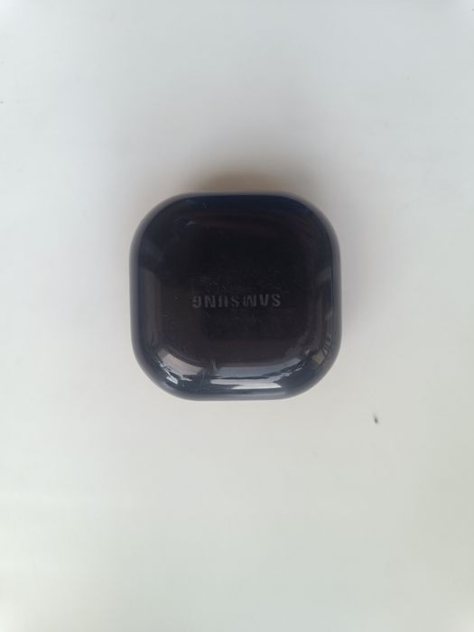 Samsung galaxy buds live продам