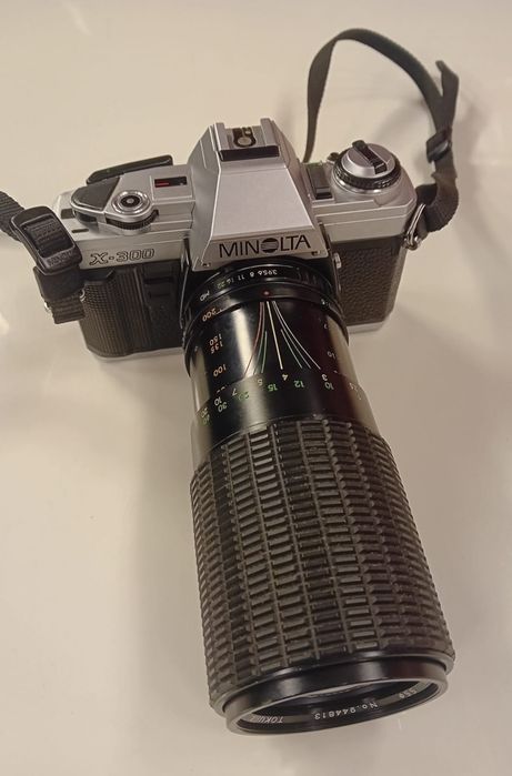 Minolta X-300 + obiectiv zoom - DEFECT