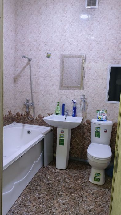 Yangi Hayot 9 Hududda 1-qavatdagi uy sotiladi