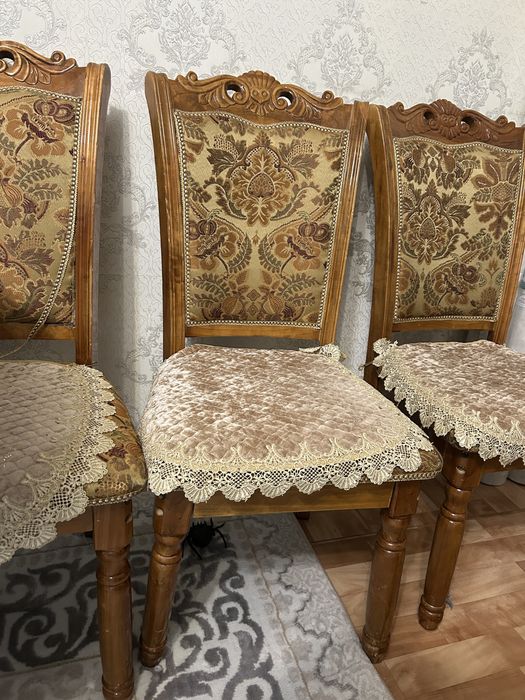 Стулья для гостинной