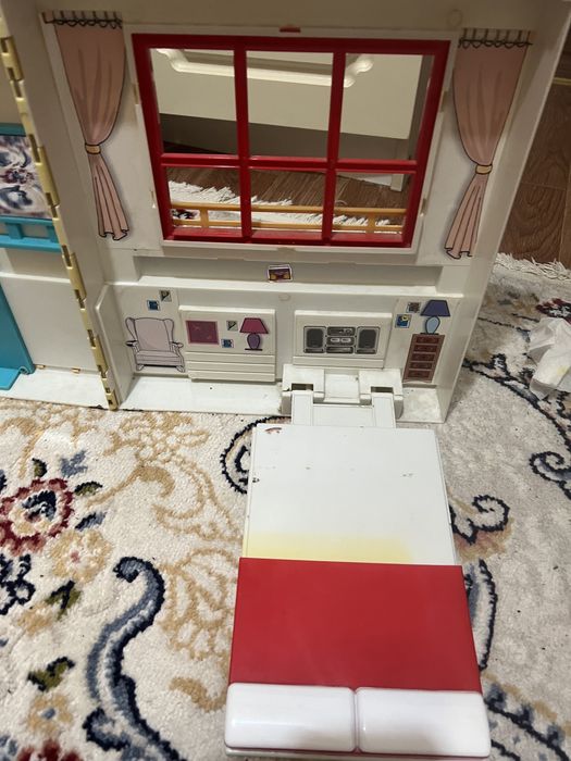 Продам домик для кукол