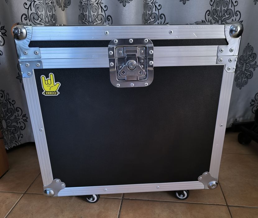 Case dublu cu roti pentru moving head