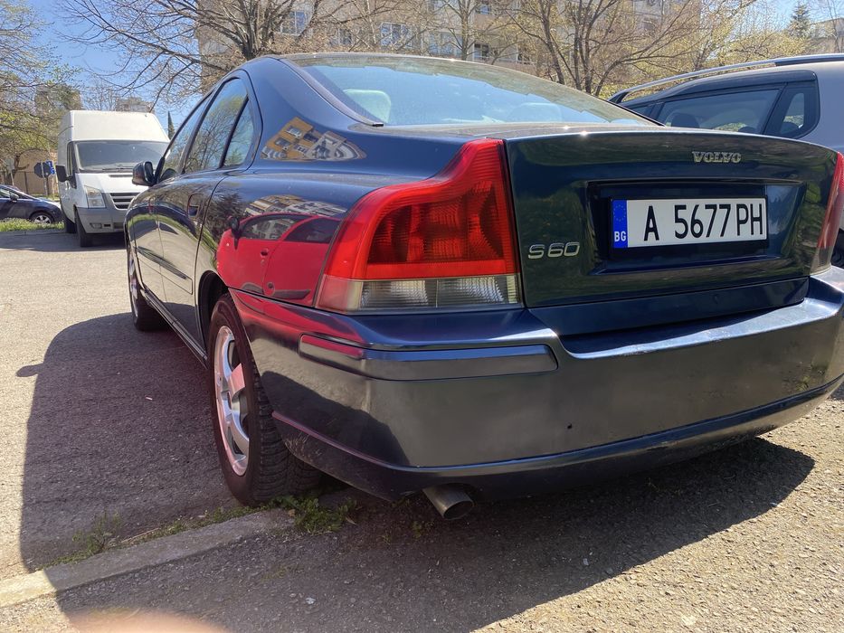 Volvo S60 2.4 бензин
