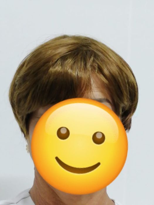 Продам парики темный каштан и пеструшка