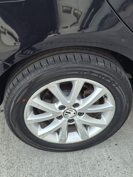 Volkswagen Golf 2011 euro5 benzina navi clima jante carlig Recent adus