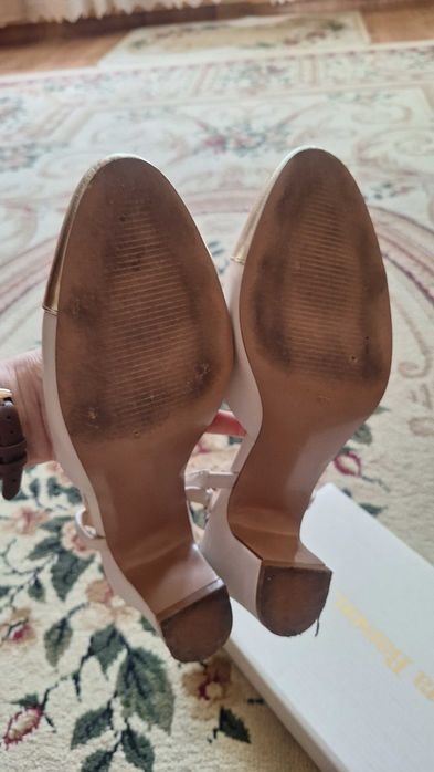 Vand pantofi dama marimea 38