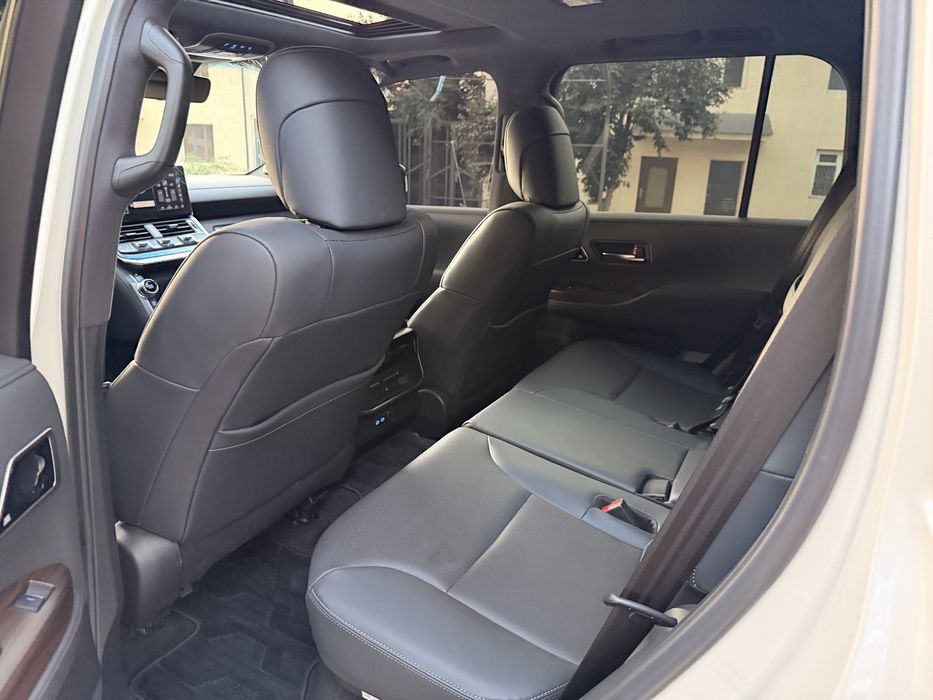 Toyota Land cruiser 300