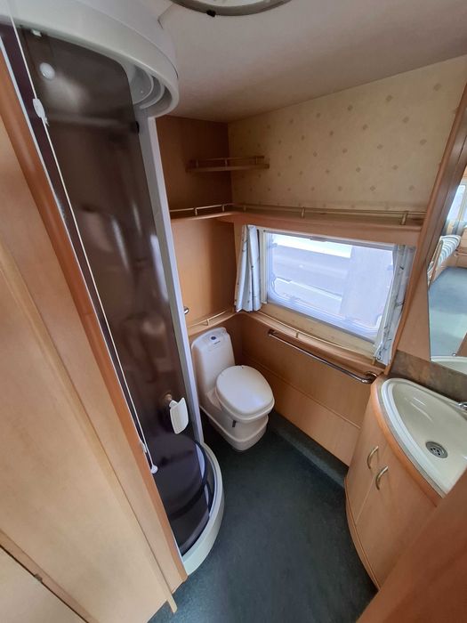 Rulotă ABBEY Vogue GTS 416 2003 cu 4 locuri de dormit cu cort si motor mover