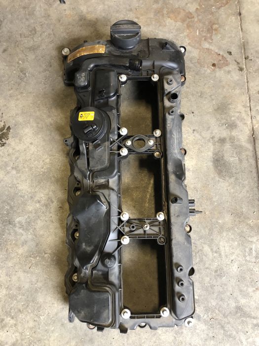 Капак клапани БМВ 3.5и, 306кс Н55 (kapak klapani bmw N55)