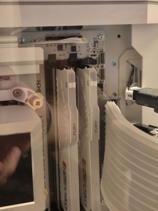 Kingston Fury Beast 64 GB(white),DDR5 6400MHz,CL32 dual chan