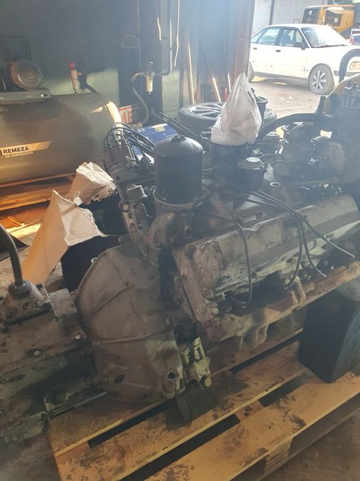 Продам двигатель Зил