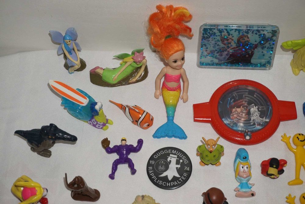 Голям Лот Фигурки Направени За Mcdonald's Burger King И Други 1.1кг