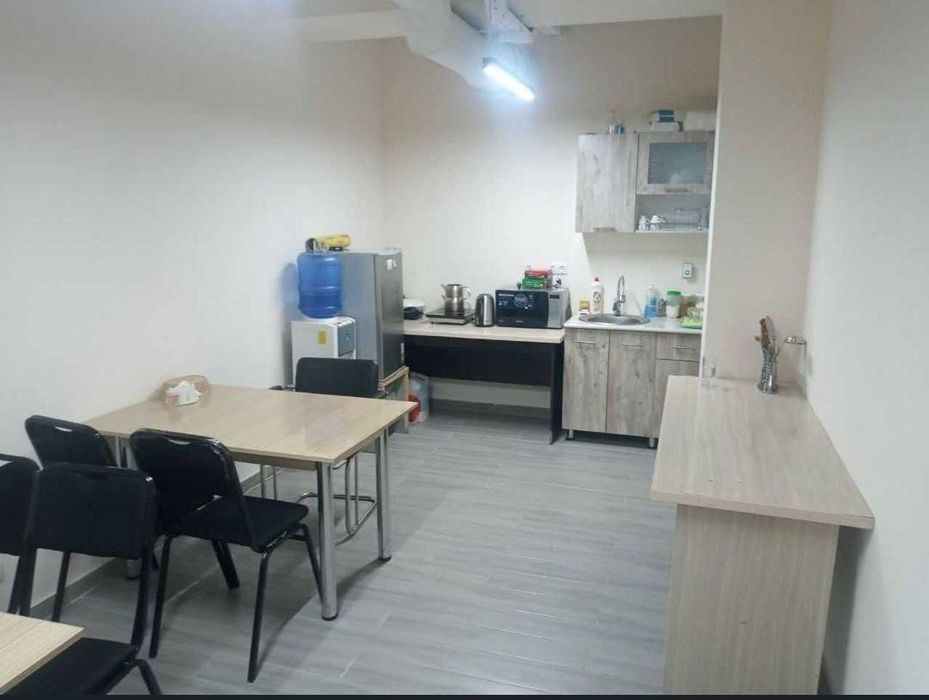 Продаётся нежилое помешения Паркентский  Мирзо-Улугбекский р-н