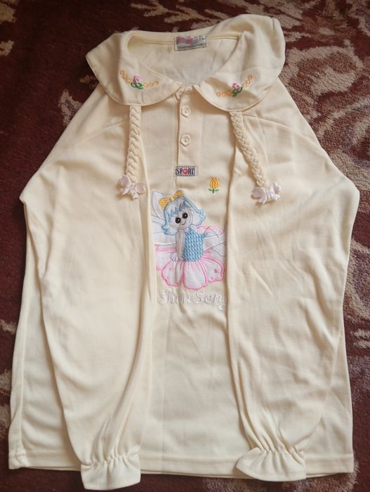 Продаю. Две новые кофты на подростка.14-15 лет.