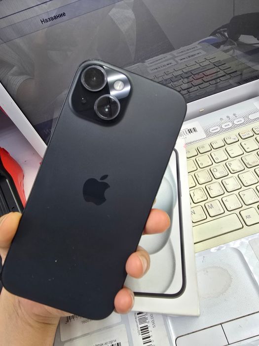 Продам Айфон 15 128gb