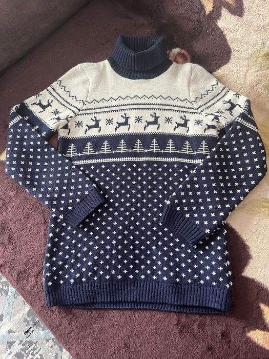 Продам свитер!!!