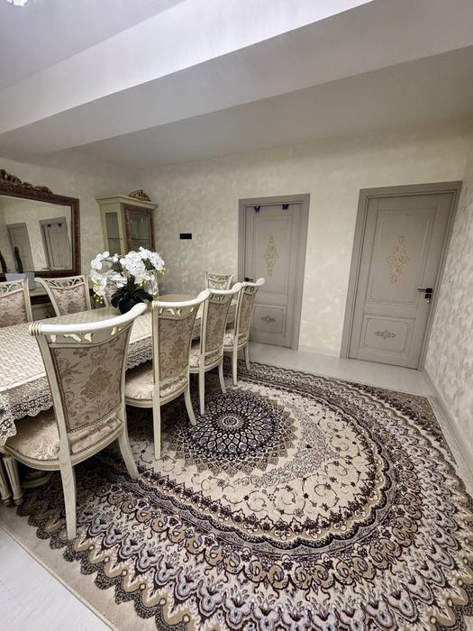 Срочно продаётся  дуплекс квартира  новостройке  3 комнат 1 этаж