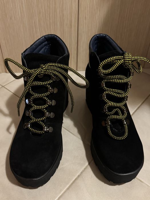 Дамски боти Pollini