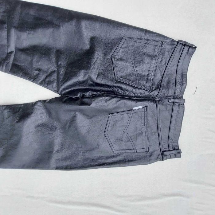 O sa vand pantaloni de piele pentru MOTO!!!
NOU! Germania!