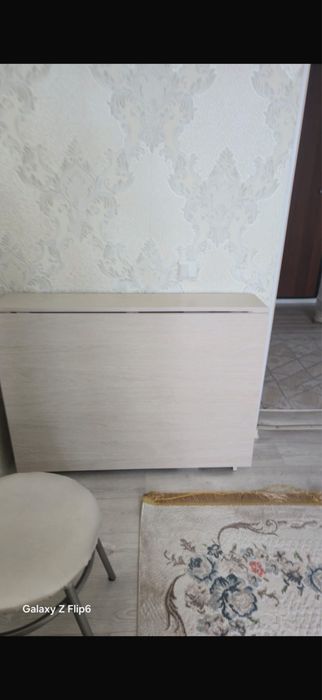Стол со стульями