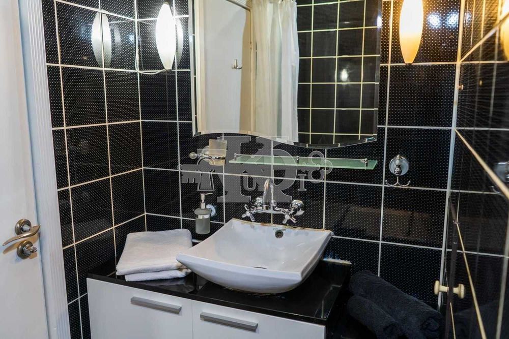 Продава се Четиристаен апартамент в Добрич, Христо Ботев - 98 кв.м за 1103 €/кв.м - Снимка #23