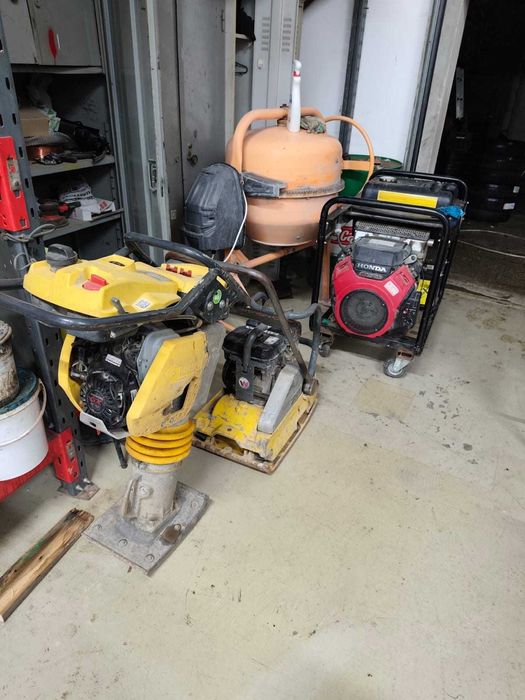 inchiriem mai compactor, talpa vibranta,  generator