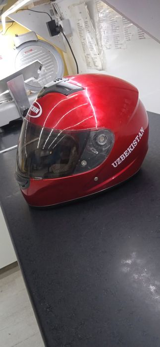 Скутер шлем сотилади