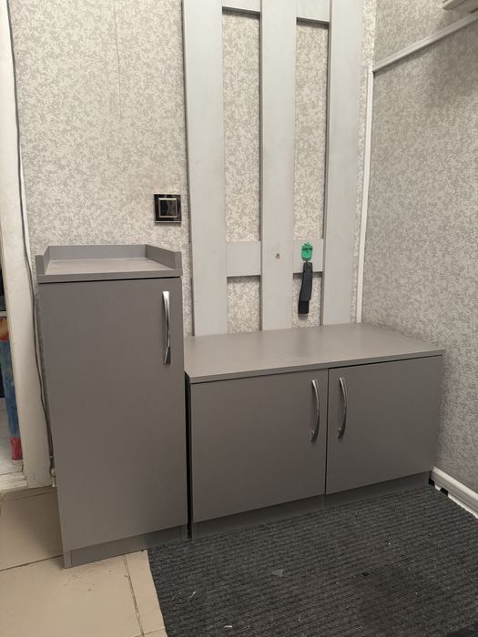 Обувная полка серая
