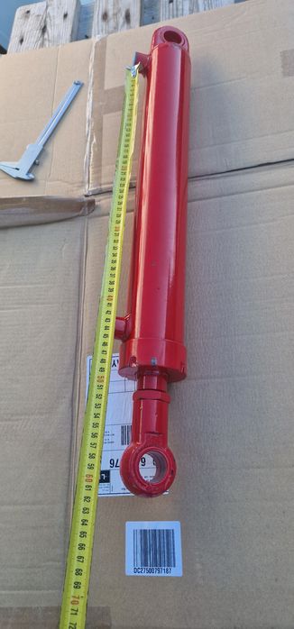 Cilindru hidraulic 650 mm închis deschide 400 mm diametru tija 35 mm d