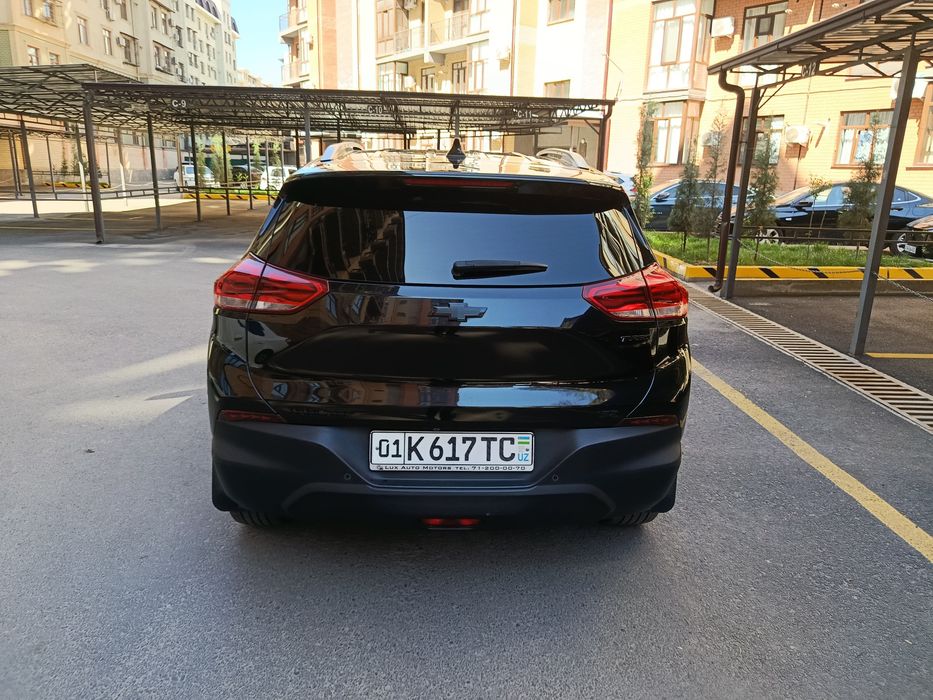 Trecker 2 LTZ plus sotiladi