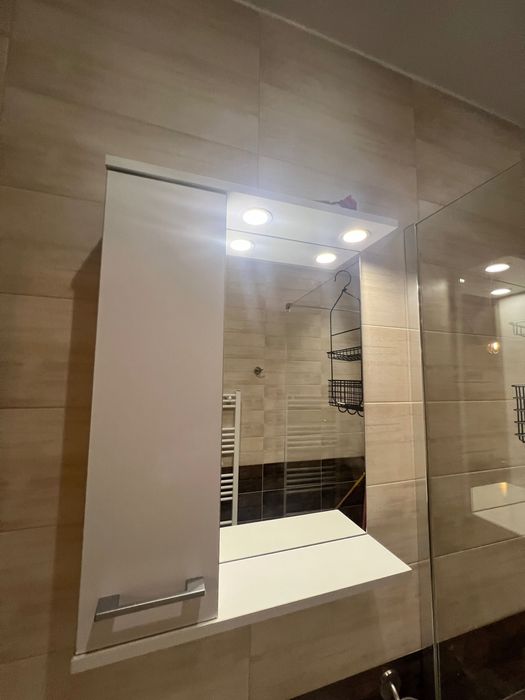 Dulap de baie cu lumini