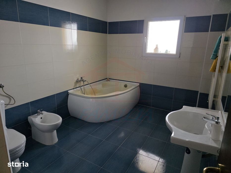 Vanzare apartament cu 3 camere, zona(General), sup. 98 mp, pret 120.00