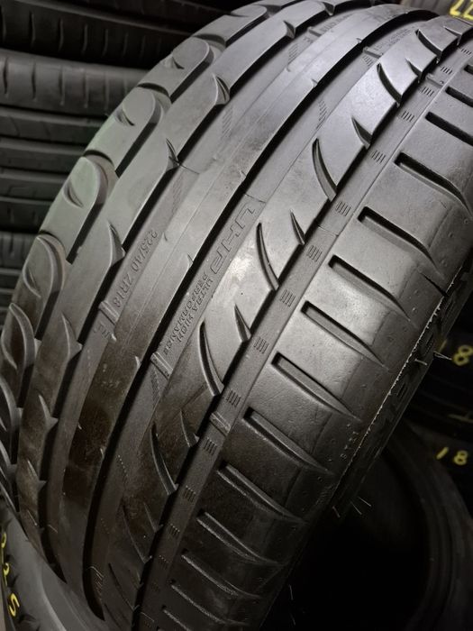 225 40 18 Vand 2 anvelope vara Taurus