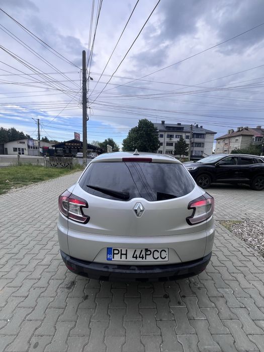 Renault megane 3    1.5 DCI     2011 fiscal pe loc