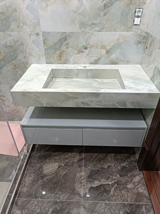 Rokvina iz keromagranita