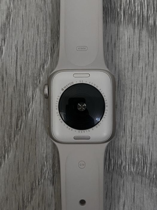 Apple Watch SE 40mm, Starlight, Blocat profil iCloud