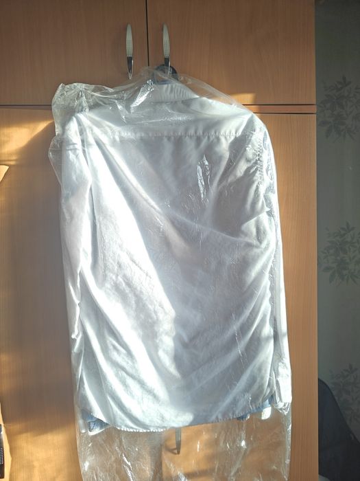 Продам мужские рубашки
