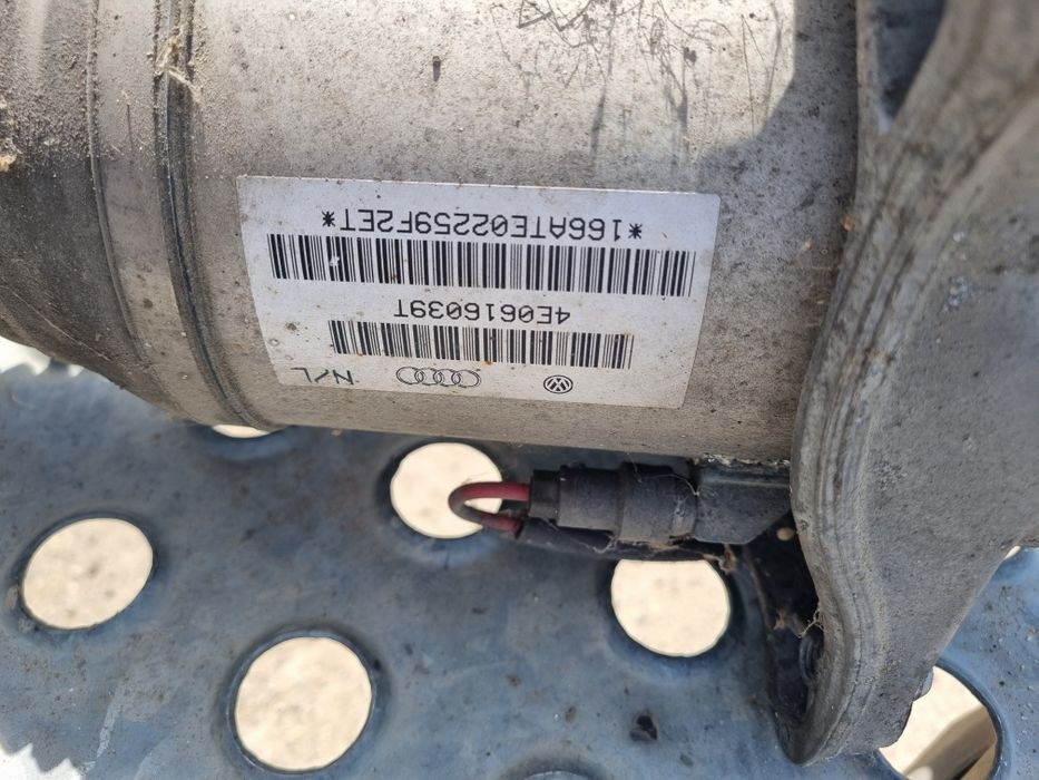 perna aer stanga fata audi a8