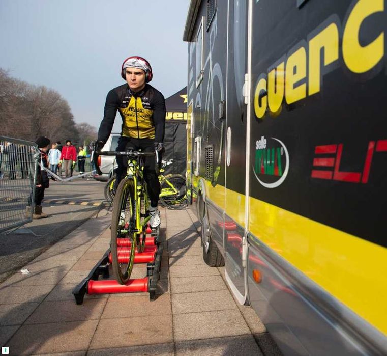 Велотренажер Elite Arion Mag Roller Cycletrainer - black/red