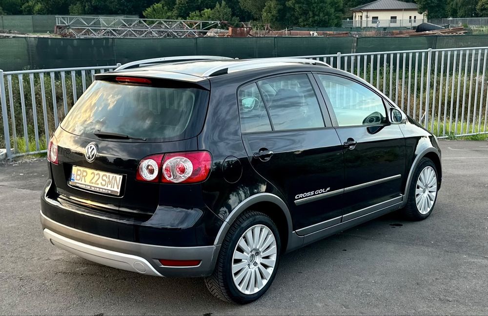 VOLKSWAGEN Golf 2012 — imagine 3