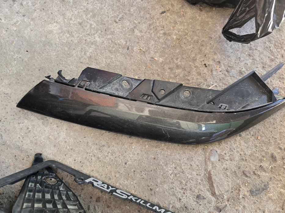 Букви Рам лайсна и скоба броня