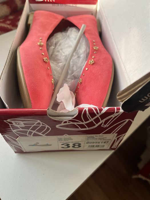 Продам обувь новая,не подошел размер