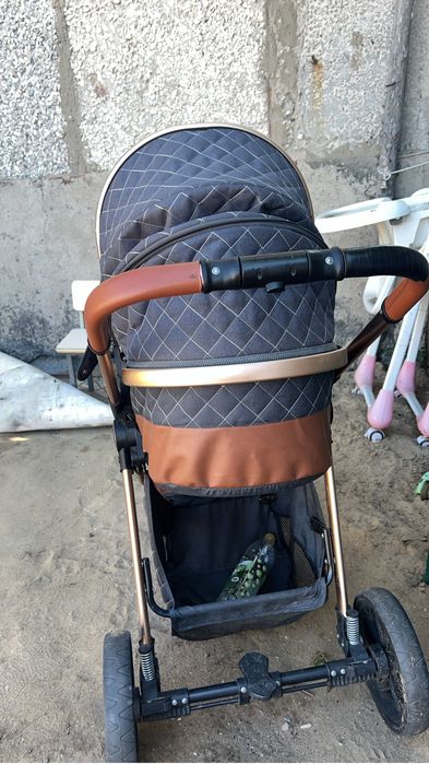 Продам коляску 7 тыс