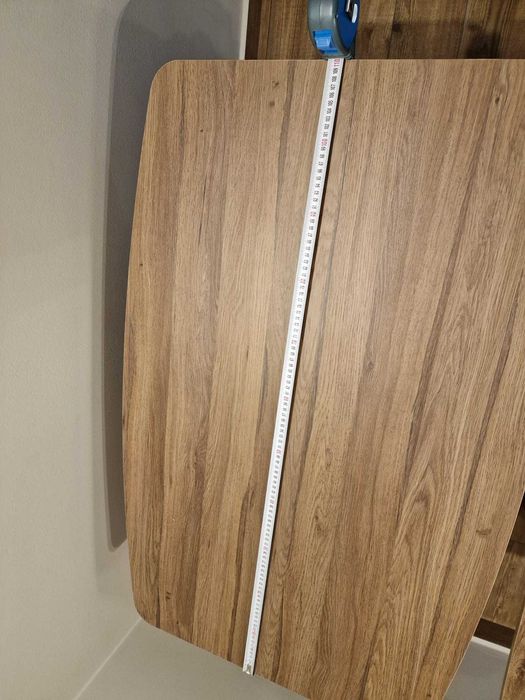 Masa dining cu un picior