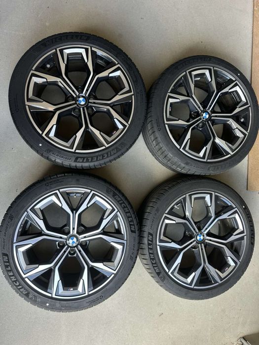 Bmw G20/G22/G26 Чисто нови джанти със чисто нови летни гуми
