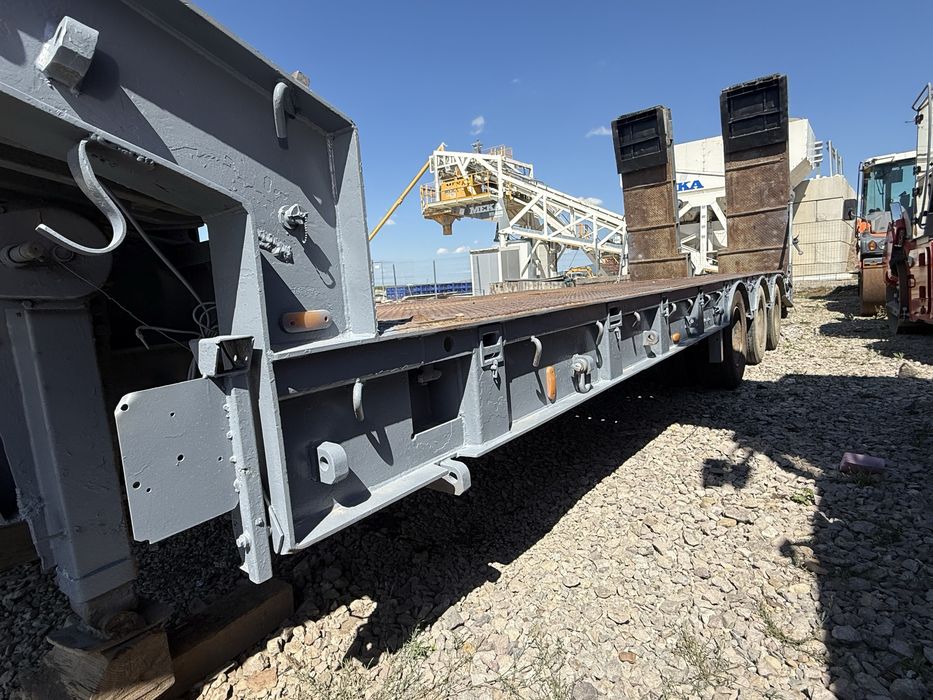 Cap tractor + Trailer utilaje grele
